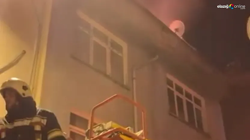 Elazığ Nailbey Mahallesi'nde 4 Katlı Binada Korkutan Yangın