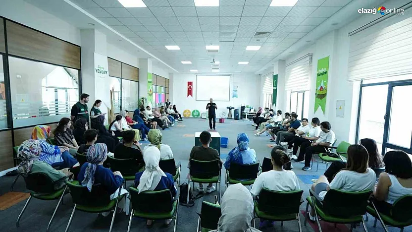 Elazığ'da Gençlere Afet Farkındalık Eğitimi: AFAD'tan Hayat Kurtaran Bilgiler!