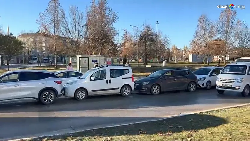 Elazığ'da 6 araç birbirine girdi, yaralı yok