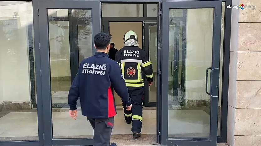 Rüstempaşa Mahallesi'nde Yangın Paniği: Mutfağı Bir anda Alevler Sardı!