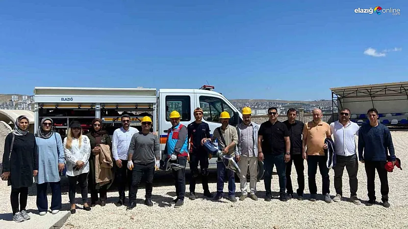 Elazığ'da Afet Farkındalığı Artıyor: AFAD'dan Uygulamalı Kurtarma Dersi!