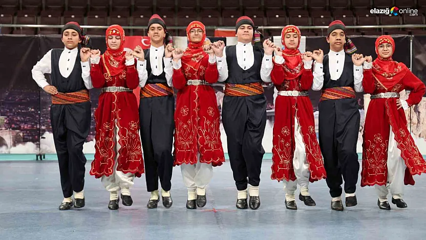 Yöresel Renkler Elazığ'da Buluştu: 5 İlden 400 Öğrenci Kıyasıya Yarıştı!