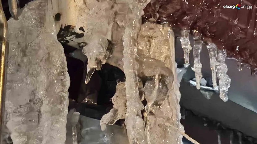 Elazığ'da metrelerce buz sarkıtı oluştu