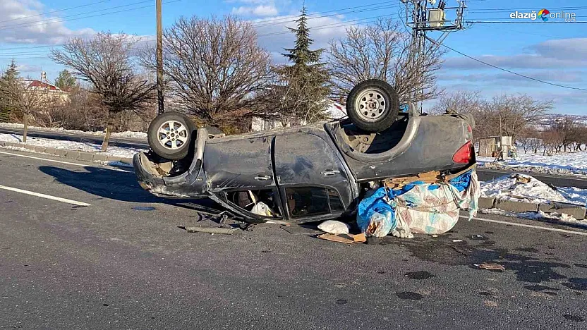 Elazığ-Malatya yolunda korkutan kaza: Pikap takla attı, 3 yaralı