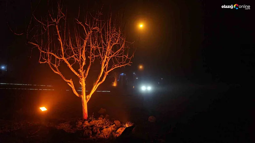 Harput'ta Yoğun Sis: 4 Bin Yıllık Tarihi Mahalle Adeta Kayboldu!