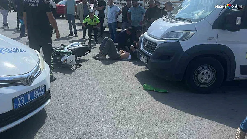 Karakoçan'da Kaza! Motosiklet Sürücüsü Hastaneye Kaldırıldı!