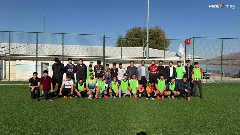 Sivrice'de Aileler ve Öğrenciler Aynı Sahada! Hazarbaba Projesiyle Spor Dolu Gün!