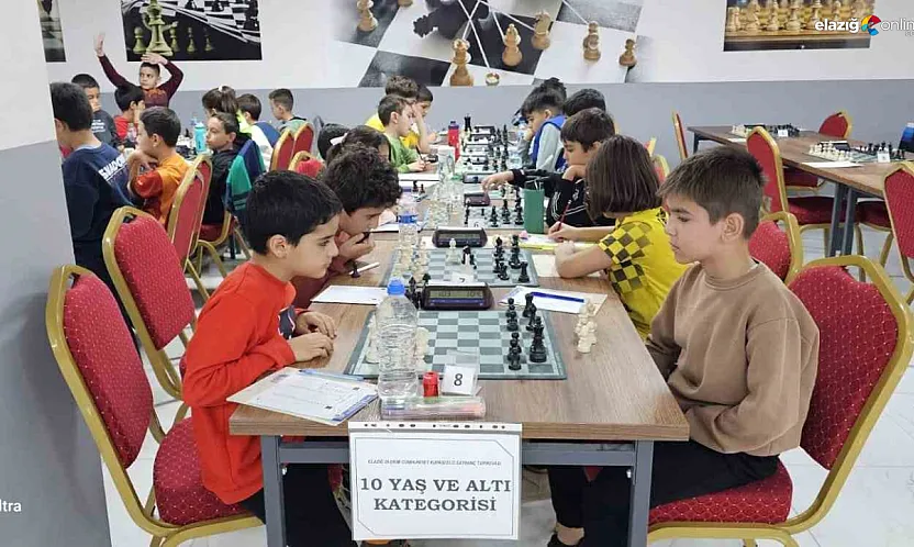 Cumhuriyetin 102. Yılında Elazığ'da Satranç Coşkusu! Gençler Kıyasıya Yarıştı!