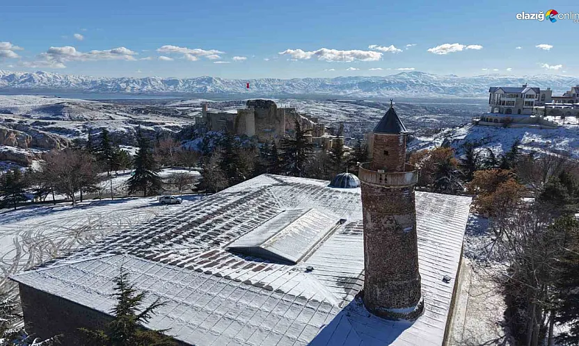 Pisa'nın rakibi kar altında: Harput'ta kartpostallık görüntüler