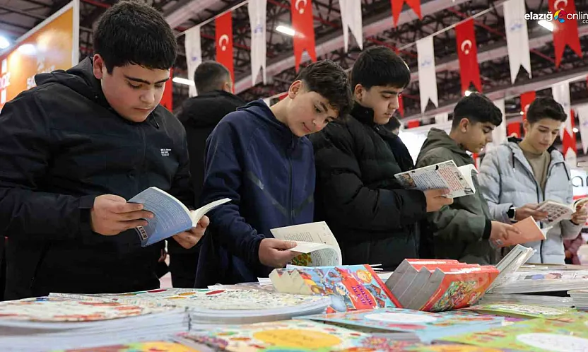 6. Elazığ Kitap Fuarı Kapılarını Açtı: Gençlerden Yoğun Ziyaret