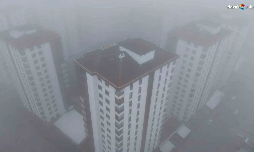 Elazığ'da Kartpostallık Manzaralar: Tepeden Bakınca Şehir Sis Denizine Dönüştü!