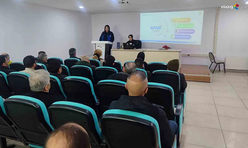 Deprem kuşağındaki Elazığ'da AFAD sahada!