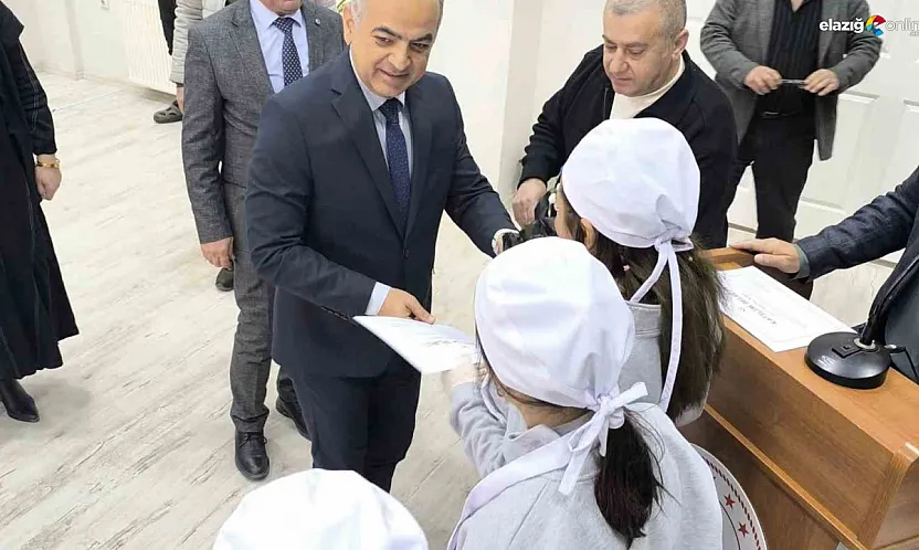 Önlükler takıldı, hünerler konuştu: Devlet korumasındaki kızlardan yemek şöleni