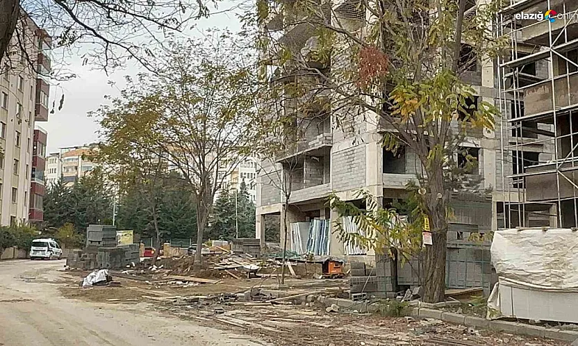 Elazığ'da İnşaattan Düşen İşçi Yaşam Savaşı Kaybetti