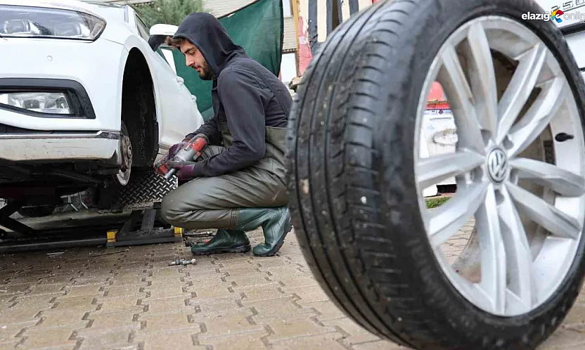 Elazığ'da Kış Lastiği Zorunluluğu Başladı! Lastikçilerde Uzun Kuşaklar Oluştu!