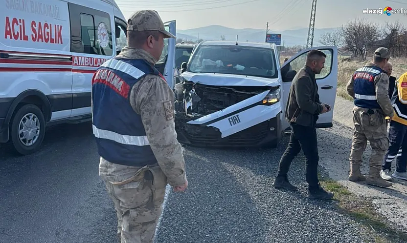 Karakoçan'da trafik kazası: 3 yaralı
