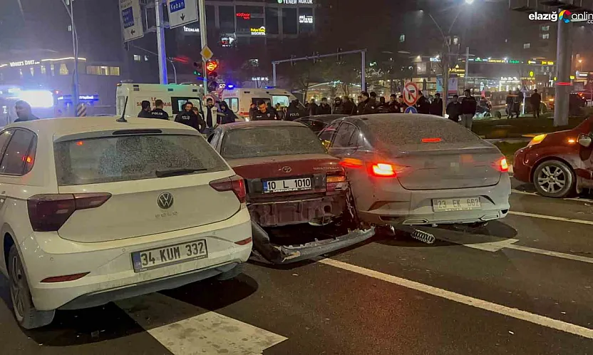 Hazardağlı Kavşağı'nda Feci Kaza! 7 Otomobil Birbirine Girdi!