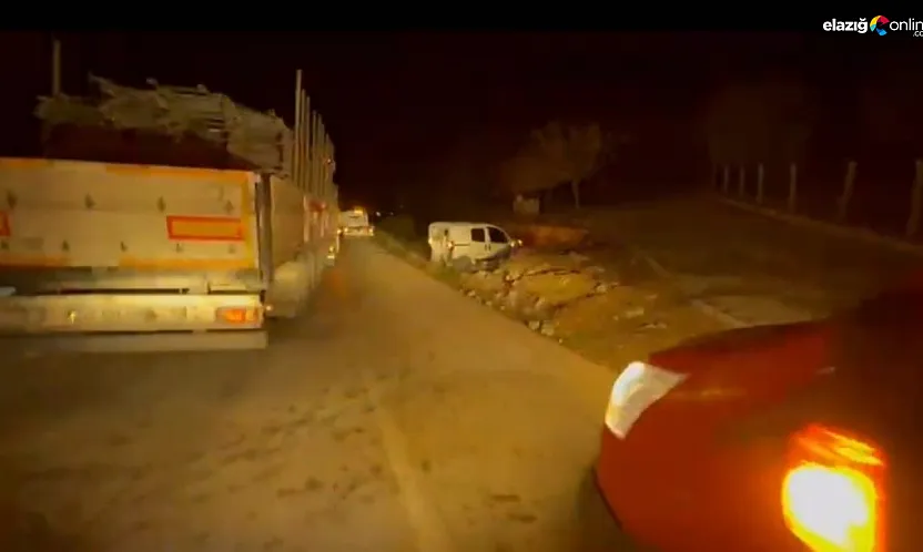 Kovancılar'da Feci Kaza: Üç Araç Birbirine Girdi!