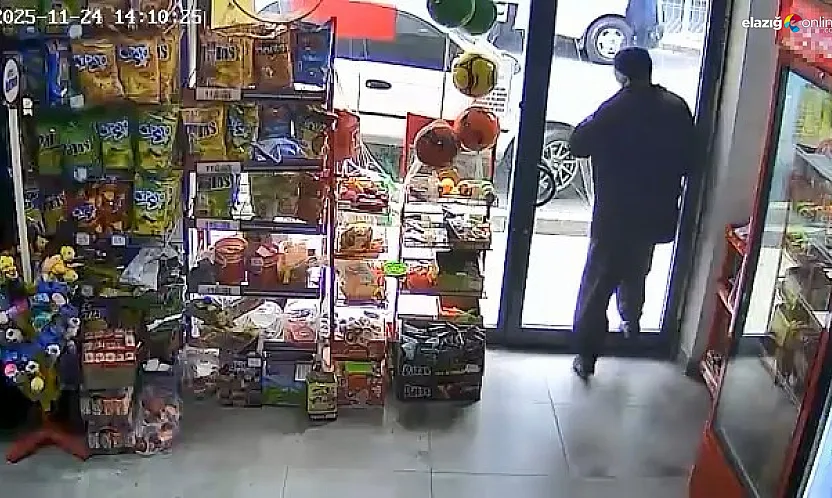 Elazığ'da İlginç Kaza: Cam Kapıyı Görmeyip Kafasıyla Kırdı! O Anlar Kameraya Böyle Yansıdı