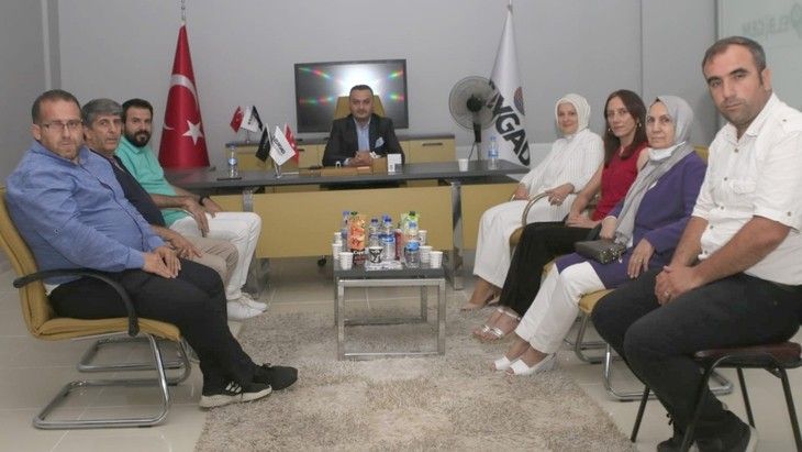 Ak Parti Elazığ Milletvekili Sermin Balık Elazığ İnternet Yayıncıları ve Gazeteciler Derneğini Ziyaret Etti.