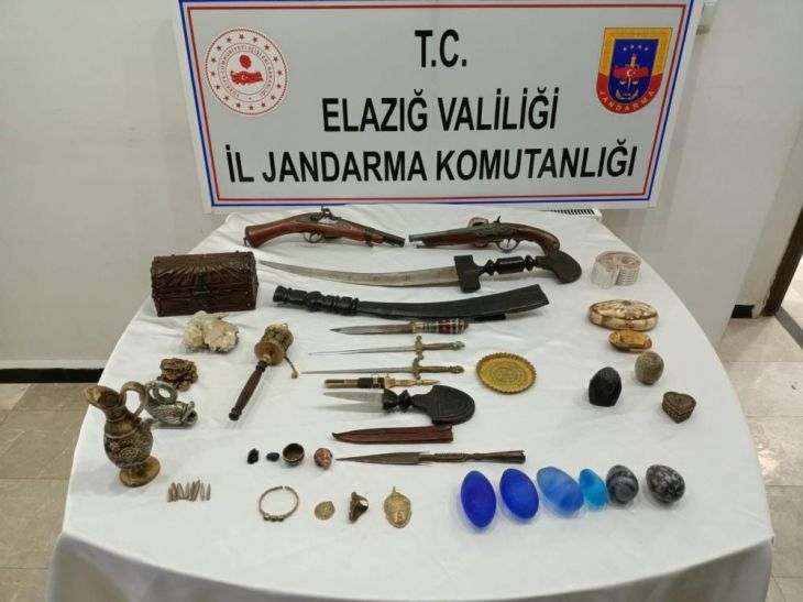 Elazığ jandarmasından tarihi eser operasyonu